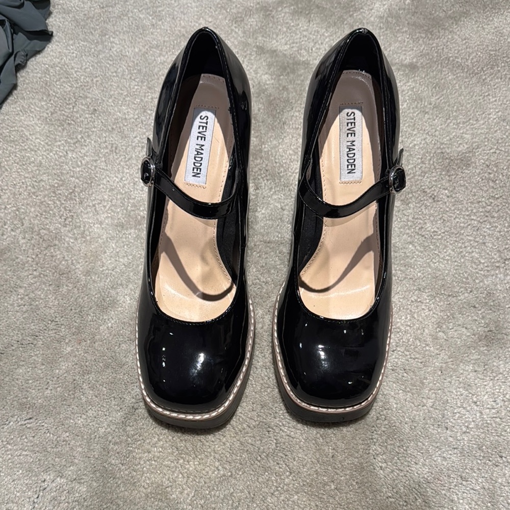 Steve Madden Black Patent Leather Mary Jane Heels